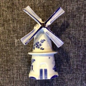 Delft Holland Movable Windmill